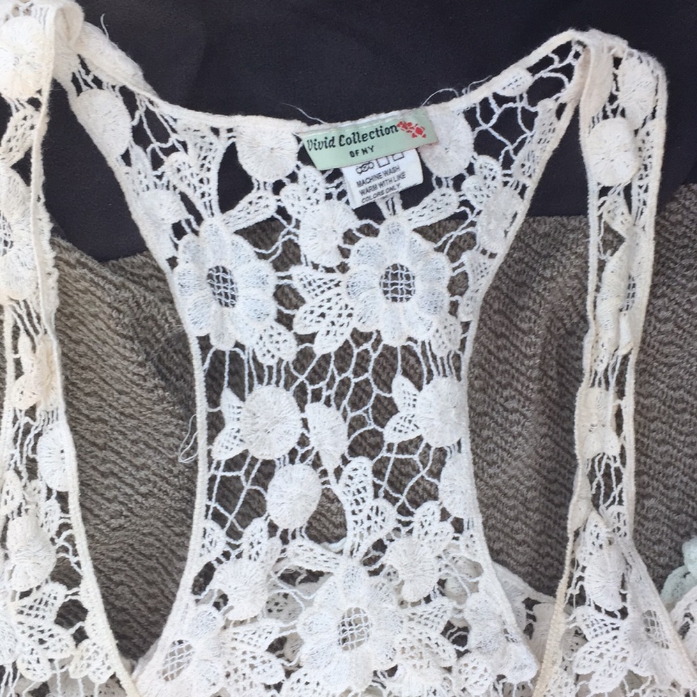 Antique white fragile stitched top